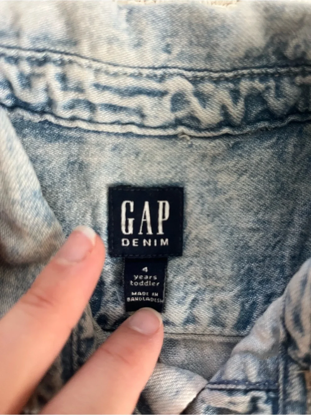 GAP Washed Light Blue Denim Short-Sleeve Button-Up Shirt